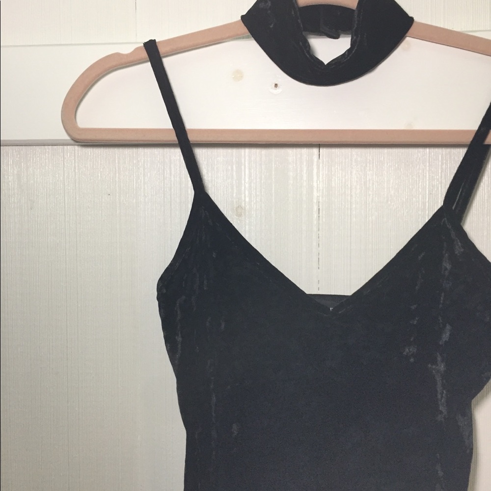 Prettylittlething velvet dress (matching choker)